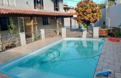 Casa com 5 dormitórios à venda, 538 m² por r$ 850.000,00 - virgem santa - macaé/rj