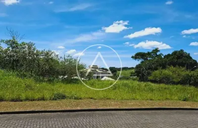 Maravilhoso terreno com 1.330m² no condomiínio residencial laranjeiras