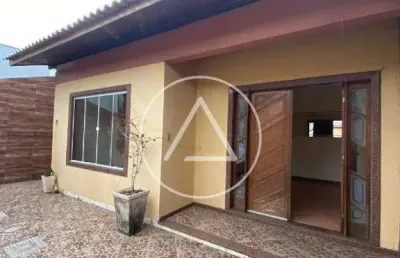 Atlântica imóveis tem excelente casa para locação r$9.500,00