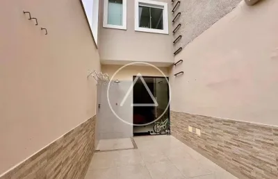 Atlântica imóveis tem excelente e encantadora residência de alto padrão nos cavaleiros, macaé/rj.