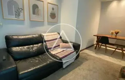 Atlântica imóveis tem excelente apartamento térreo para locação na praia campista - macaé