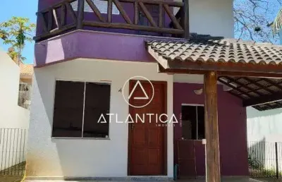 Atlântica imóveis tem excelente casa com 3 quartos na glória, macaé/rj.