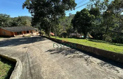 Chácara à venda de 2.423,75 m² no clube dos oficiais em suzano/sp