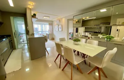 Apartamento de 2 dormitórios reformado em barreiros