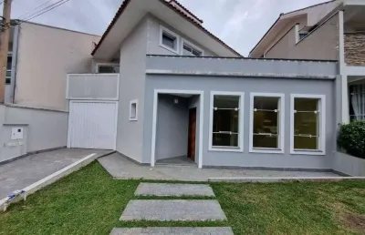Casa com 4 dormitórios, 4 suíte, 450 m², aluguel de r$ 7.500 + taxas - santo inácio, curitiba (pr)