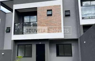 Sobrado 3 dormitórios, 1 suíte, 124,75 m², à venda por r$ 688.000 - uberaba, curitiba (pr)