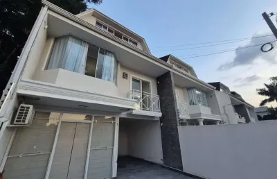 Sobrado com 3 dormitórios, 1 suíte, 160,51 m², à venda por r$ 1.100.000 - boqueirão, curitiba (pr)