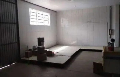 Barracão com 300 m², aluguel de r$ 4.500 + taxas - arruda, colombo (pr)