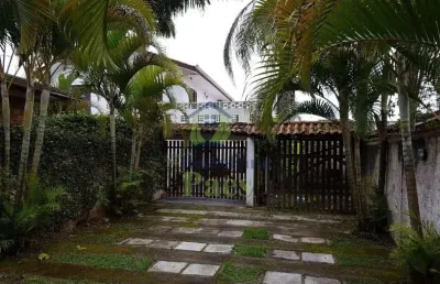 Casa com 3 quartos à venda no centro, guaratuba  por r$ 955.000