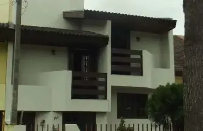 Casa com 4 quartos à venda no jardim das américas, curitiba  por r$ 790.000