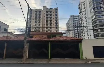 Casa com 3 quartos para alugar na Vila Galvão, Guarulhos 