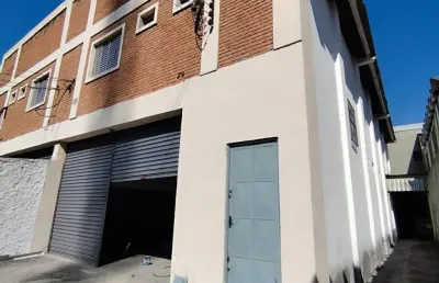 Aluga-se galpao 250m² na tranquilidade - em frente ao shopping internacional