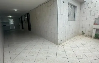 Aluga-se casa 4 cômodos com 2 vagas – independente – jardim santa emília – guarulhos/sp