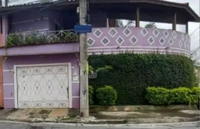Aluga-se sobrado 3 dormitórios 1 suíte com 4 vagas de garagem no jd santa emíliaaluga-se sobrado 3 dormitórios 1 suíte com 4 vagas de garagem no jd santa emília