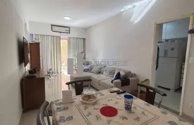 Vendo apartamento na tijuca, rua paralela a haddock lobo com varanda e 2 quartos, suíte, vaga na escritura com infraestrutura.