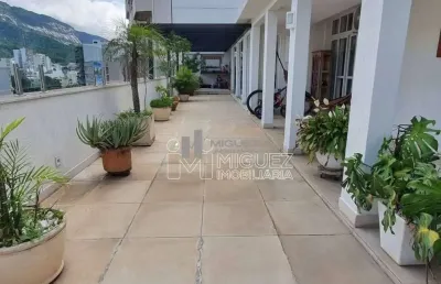 Cobertura linear, elevador chega nela, com 3 quartos, suíte, vaga de garagem, tijuca - rio de janeiro
