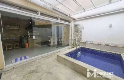 Casa de vila  a venda, rua uruguai, tijuca, rj! área nobre! 3 quartos (1 suíte) toda modernizada com piscina, churrasqueira – 140 m²
