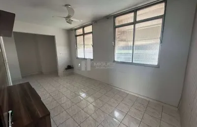 Apartamento a venda composto por 4 quartos, sala ampla, cozinha com área de serviço independente, vaga, localizado ao lado da uerj, na rua são francisco xavier