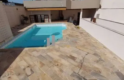 Casa à venda.rua visconde de itamarati, próximo a praça varnhagem, tijuca. 3 quartos, 2 vagas, piscina e churrasqueira. código 20127