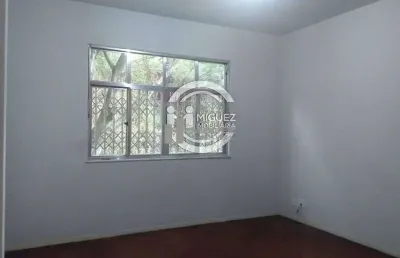 Apartamento á venda na  rua heber de boscoli, vila isabel! aconchegante sala 2 quartos!
