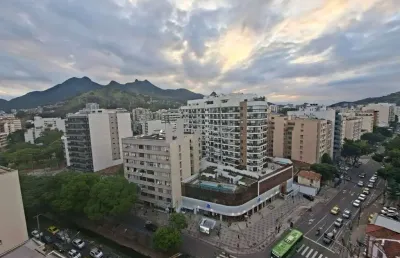 Cobertura duplex com varanda a venda na rua uruguai, 3 quartos, sendo 1 suíte. rua uruguai. bairro da tijuca. código: 21509