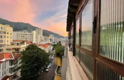 Cobertura à venda com 4 quartos, 1 suite, 1 vaga, junto ao shopping tijuca, metrô saens pena, tijuca - rio de janeiro