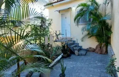 Casa à venda. rua santa maria rossello, tijuca, colado a rua uruguai. 4 quartos.código 21641