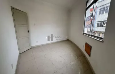 Apartamento em vila fechada, rua capitão resende (cachambi) 2 quartos, 95m², 1 vaga de garagem. proximidades do shopping nova america e norte shopping.
