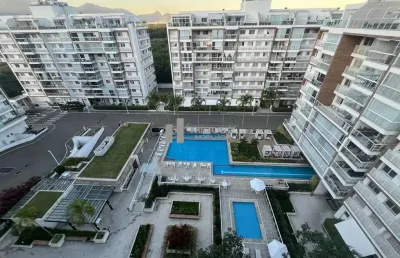 Vendo cobertura duplex no recreio em condomínio com estrutura de clube