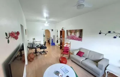 Apartamento à venda na tijuca com 3 quartos, 1 vaga na escritura e portaria 24 horas. debruçado à praça saens pena. rua soares da costa