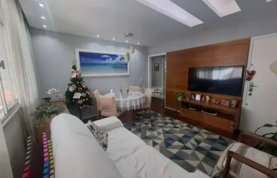Um lar encantador espera por você! lindíssimo apartamento a venda na rua doutor satamini, tijuca, com 2 quartos, vaga na escritura e portaria 24 horas. a apenas 2 minutos da praça afonso pena, oferece