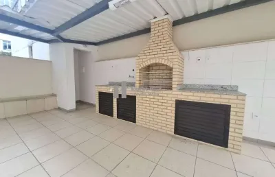 Seu novo lar está aqui! apartamento a venda na tijuca, na rua conde de bonfim, colado ao metrô. com salão, 3 quartos (1 suíte), copa-cozinha, dependência completa e 2 vagas na escritura, este imóvel r