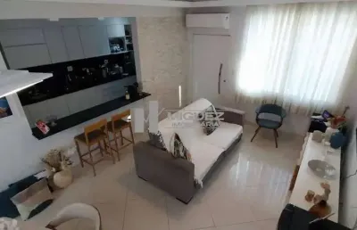 Oportunidade única! casa à venda na tijuca com 4 quartos (1 suíte) e 2 vagas na escritura, próxima ao shopping tijuca. perfeita para quem valoriza conforto e localização. fale conosco e agende sua vis