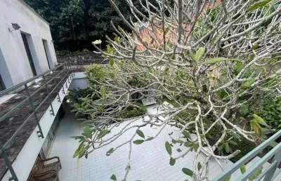 Oportunidade única! casa à venda na rua da selva, alto da boa vista. duplex com 440m², salão em 4 ambientes, escritório, 4 quartos e garagem para 3 carros. segurança e conforto junto à floresta da tij
