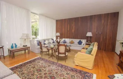 Casa duplex à venda no alto da boa vista, rua da selva! com 440m², salão em 4 ambientes, escritório, 4 quartos e garagem para 3 carros. cercada pela floresta da tijuca, é sinônimo de tranquilidade. ag