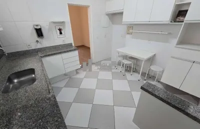 Na melhor região da tijuca, apartamento à venda com 120 m². sala em 3 ambientes, 3 quartos espaçosos, dependências e 1 vaga na escritura. ideal para quem busca qualidade e praticidade. fale conosco ho