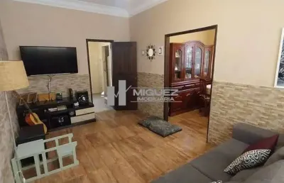 Casa à venda na rua haddock lobo, tijuca! 3 quartos com vaga, perfeita para quem busca espaço e tranquilidade. localização privilegiada. ligue agora e agende uma visita!