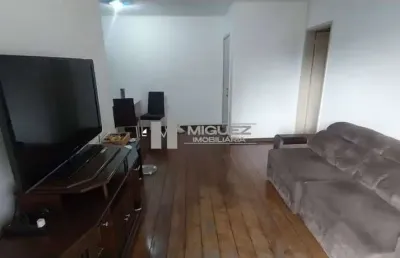 Apartamento à venda na rua garibaldi, tijuca, pertinho da praça xavier! 3 quartos, 2 vagas na escritura. localização privilegiada para viver com conforto e praticidade. ligue agora e agende sua visita