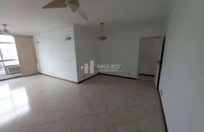 Apartamento à venda com 130m² - tijuca, avenida melo matos, 4 quartos (sendo 1 suíte), 2 vagas na escritura, piscina e churrasqueira, próximo ao metrô afonso pena.