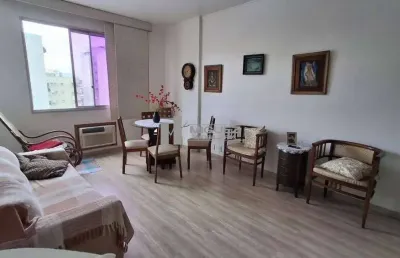 Na tijuca, apartamento à venda com 3 quartos, sendo 1 suíte, vaga na escritura e fácil acesso à praça afonso pena (500m). rua professor gabizo. código: 20898.