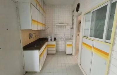 Rua uruguai, apartamento à venda com 3 quartos, dependência e vaga na garagem. localização estratégica a 450 metros do metrô. entre em contato para conhecer o imóvel.