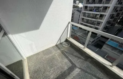 Cobertura duplex à venda na rua joão alfredo ( tijuca)! são aproximadamente 160m², composto por varanda, sala em 2 ambientes, 3 quartos, suíte, 2 vagas na escritura!