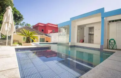 Casa à venda linear na rua marechal jofre - grajaú, sala, 4 quartos, 2 suítes, 6 vagas de garagem e piscina! são aproximadamente 330m²!