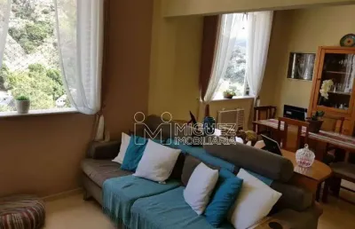 Vendo apartamento rua garibaldi. 2 quartos com vaga