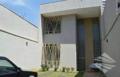 Prédio à venda na Rua Capitão Cirilo Lobato, Centro, Taubaté