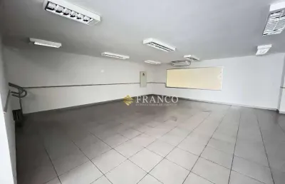 Ponto comercial com 15 salas para alugar na Rua Visconde do Rio Branco, Centro, Taubaté