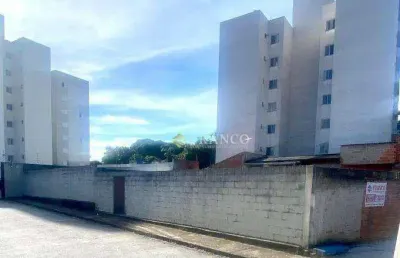 Terreno comercial para alugar na Rua Monsenhor Juvenal Cauly, Monção, Taubaté