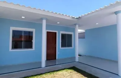 Linda casa com 3 quartos (1 suíte) no areal  a 100 metros da orla!