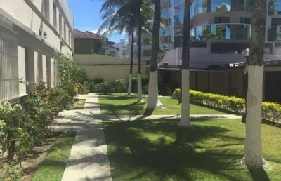 Apartamento de 2 quartos (1 suíte) a 100 metros da praia em cabo frio