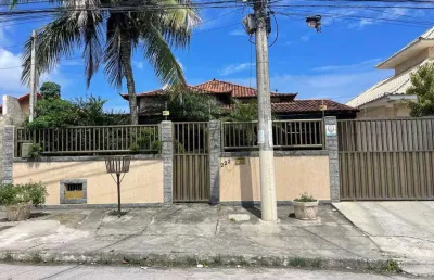 Casa com 3 quartos  (1 suite)  espaço e lazer na vila capri - araruama - rj